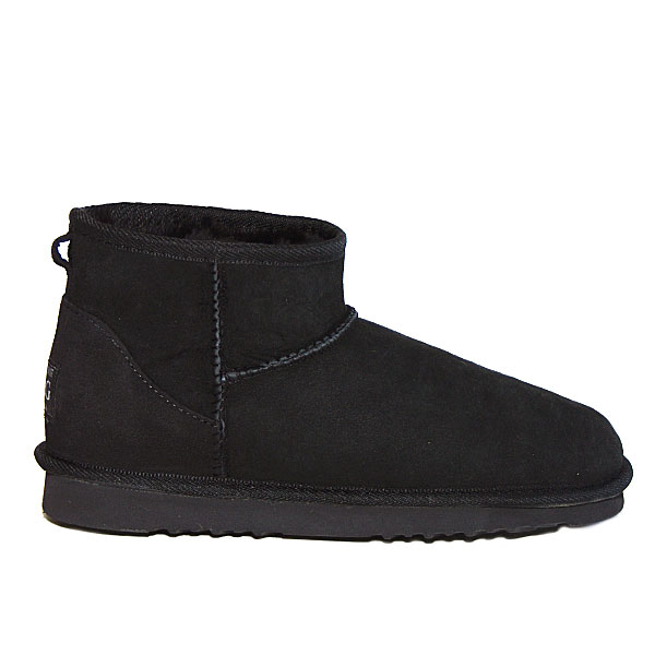 Deluxe Ultra Short Ugg Boots - Black
