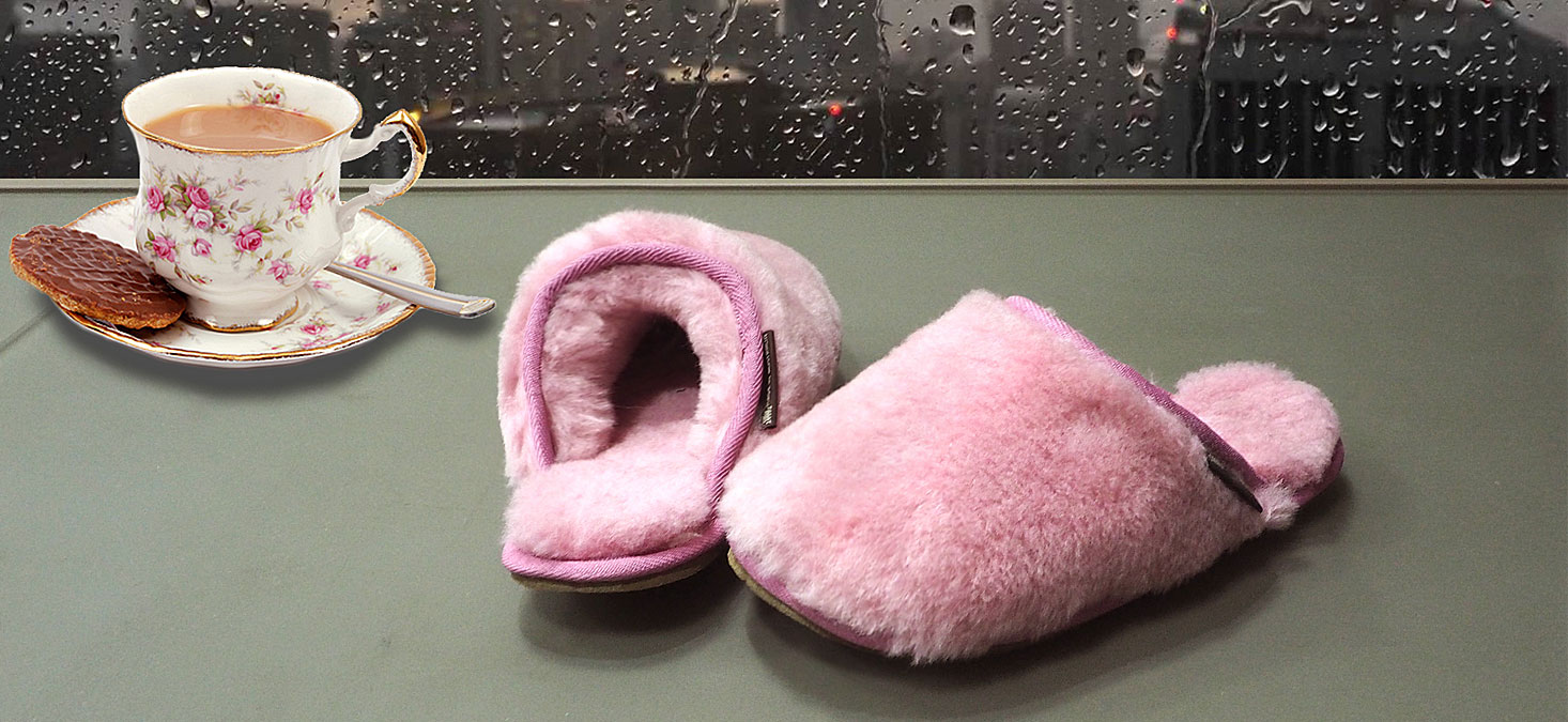 The soft wool Sheepskin Slippers and Scuffs
