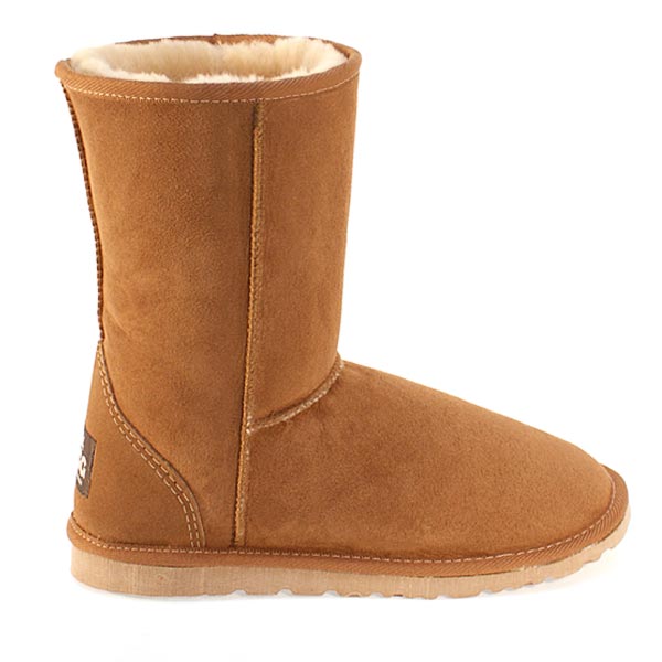 Deluxe Classic Short Ugg Boots - Chestnut