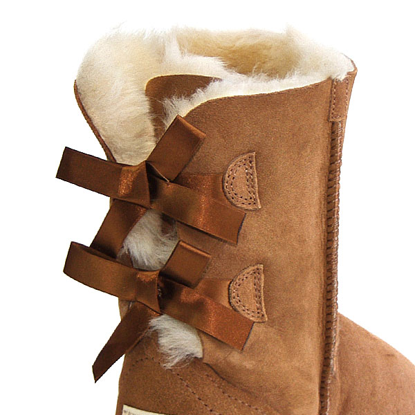 Short Metro Bow Ugg Boots - Chestnut