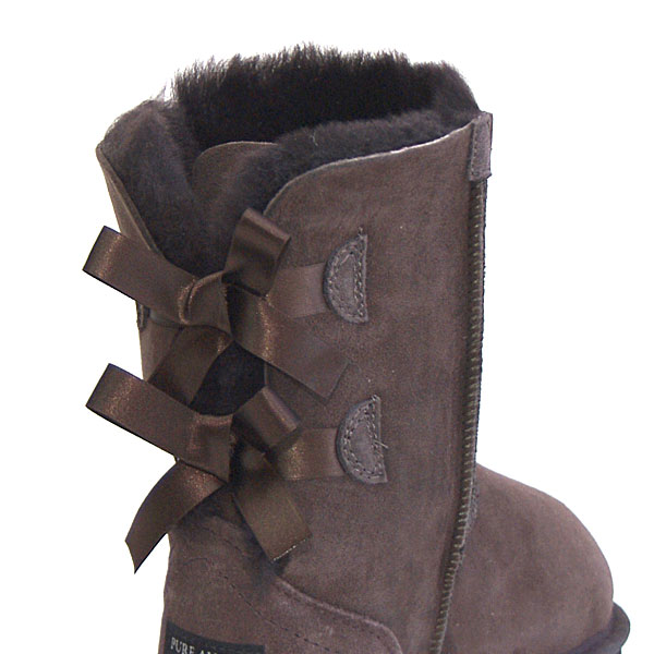 Short Metro Bow Ugg Boots - Chocolate