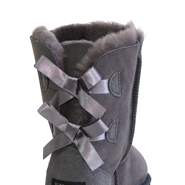 Short Metro Bow Ugg Boots - Grey