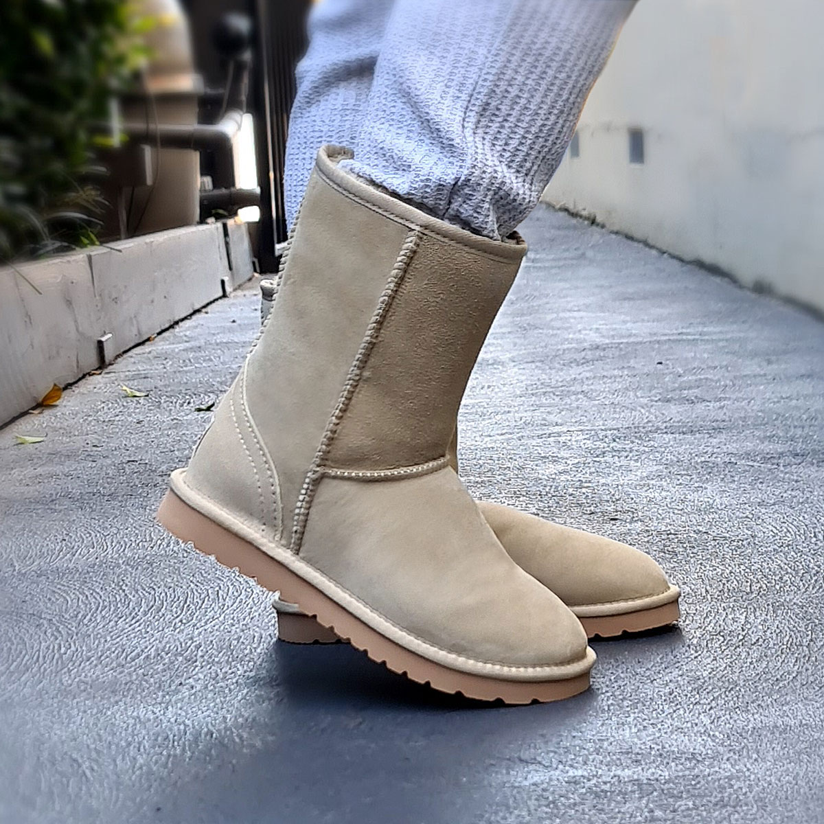 Available in classic Chestnut, Pink, Sand, Chocolate and Black